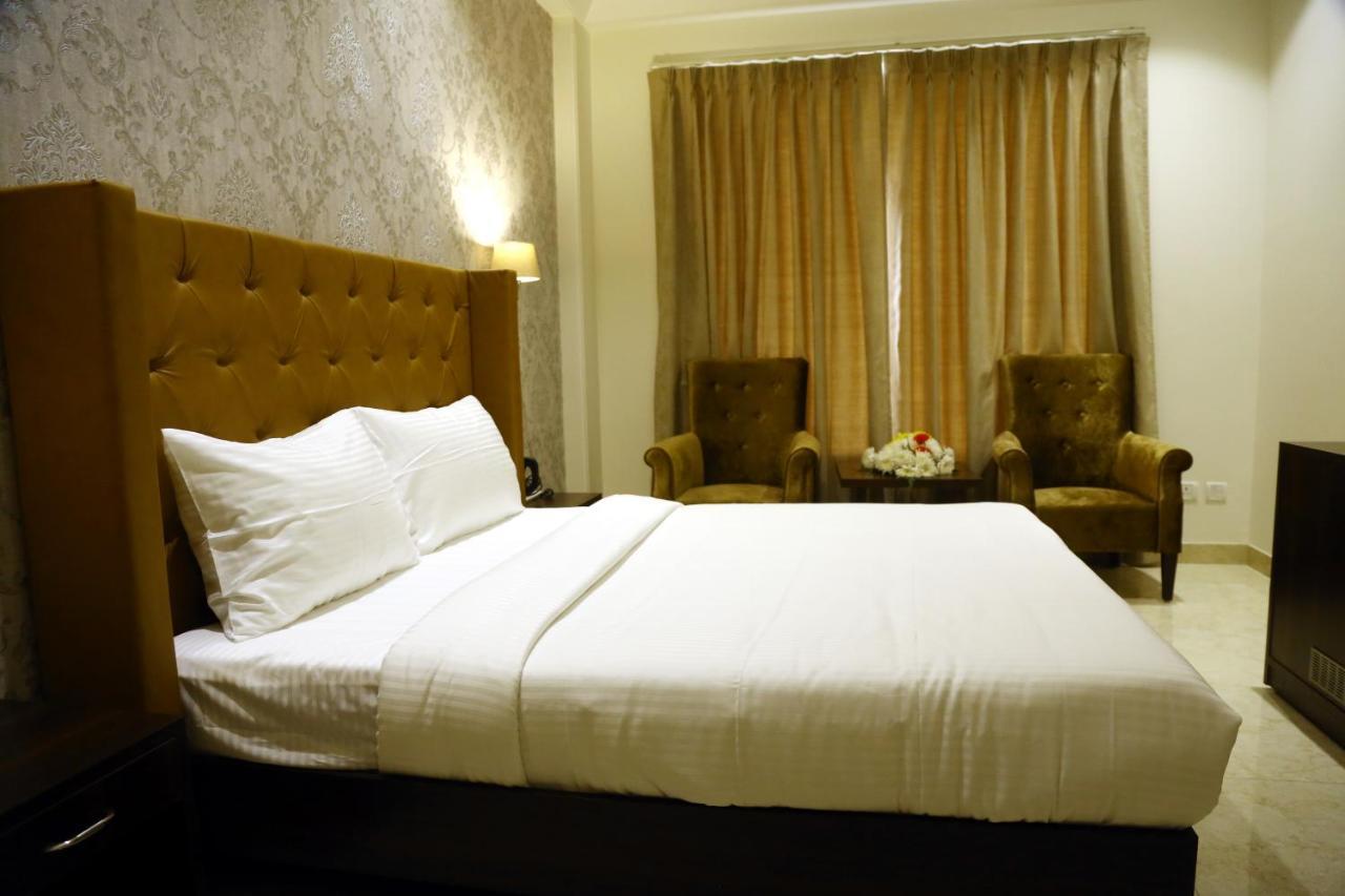 Awadh Inn Noida Luaran gambar